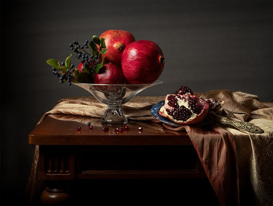 POMEGRANATE WITH TABLE
